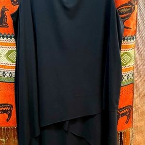 Sleeveless vneck, tiered dress